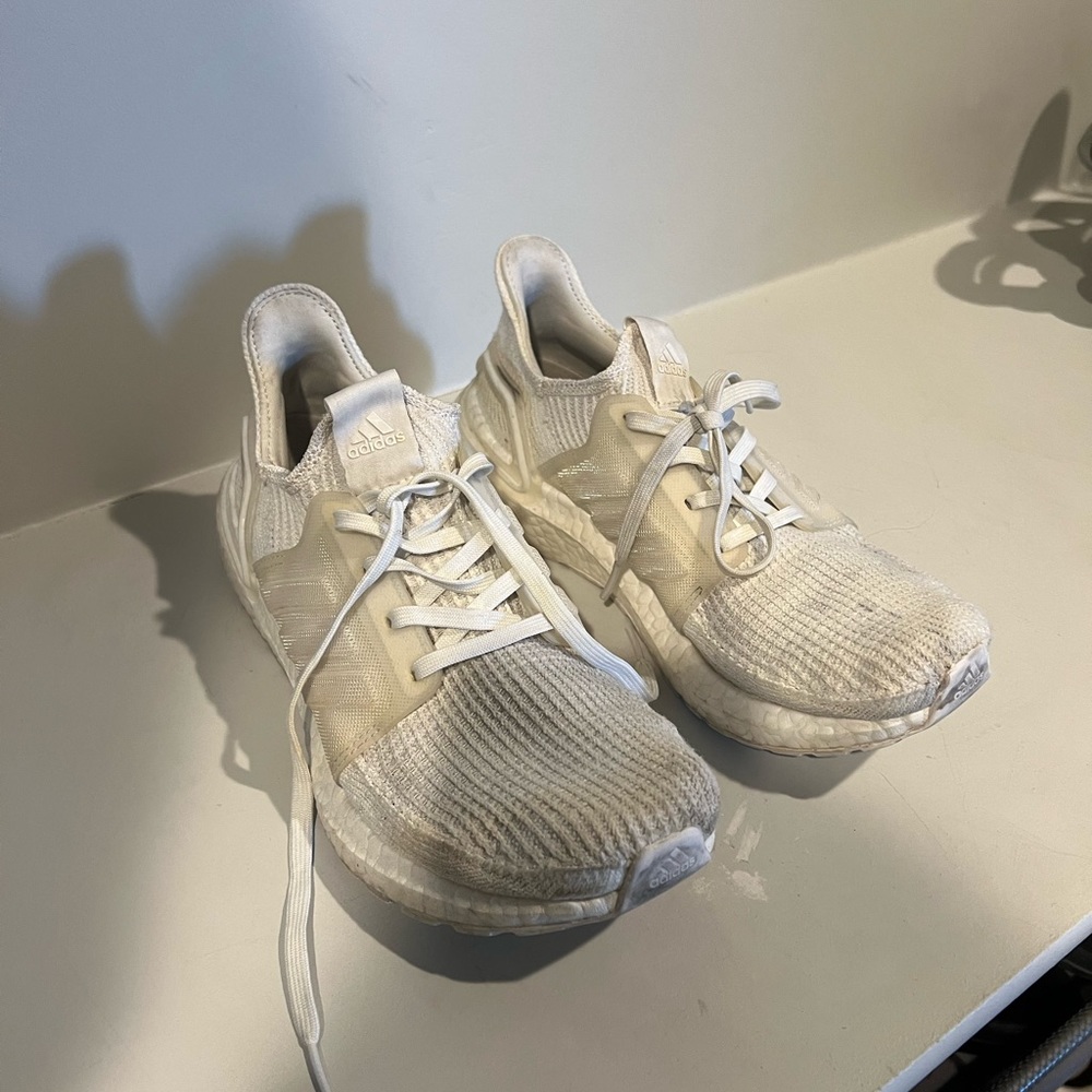 Adidas - Picture 2 of 3